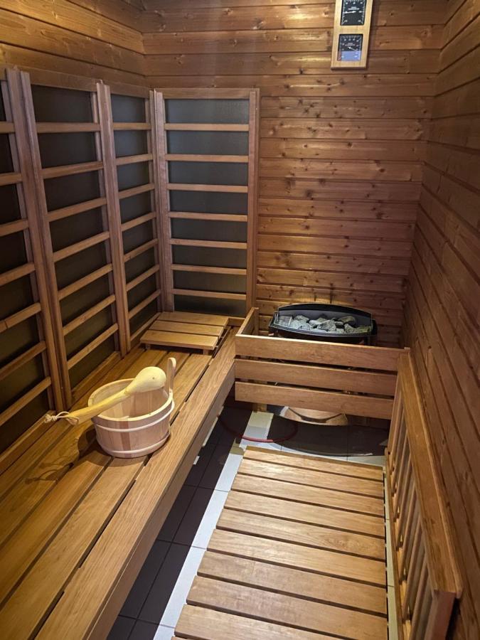 Aura Apartman Hajduszoboszlo Ngoại thất bức ảnh