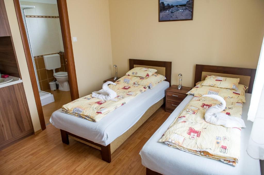 Aura Apartman Hajduszoboszlo Phòng bức ảnh
