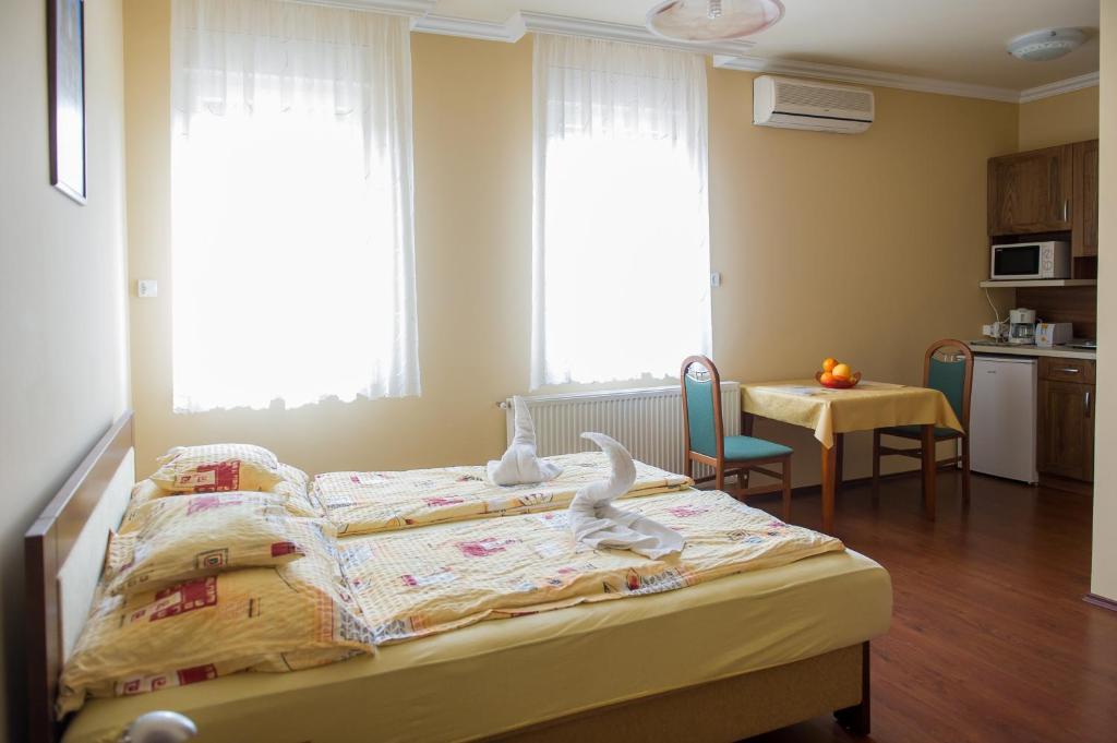 Aura Apartman Hajduszoboszlo Phòng bức ảnh